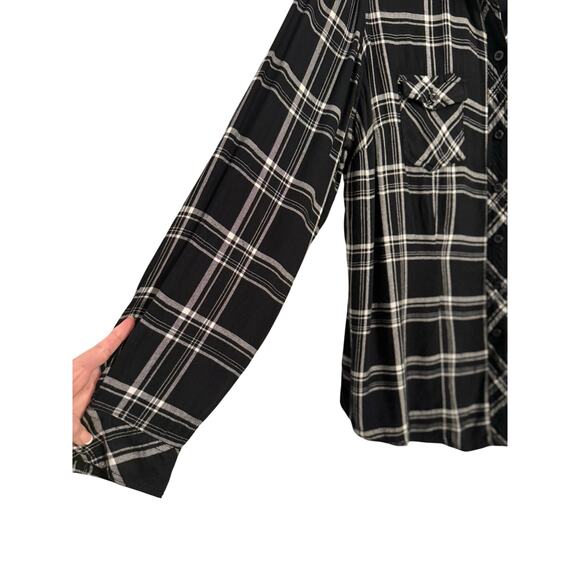 Torrid Womens L Boyfriend Camp Plaid Challis Soft Rayon Casual Button Down Shirt - Picture 5 of 9